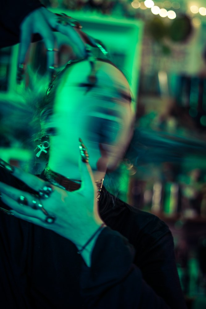 The green neon demon - 9